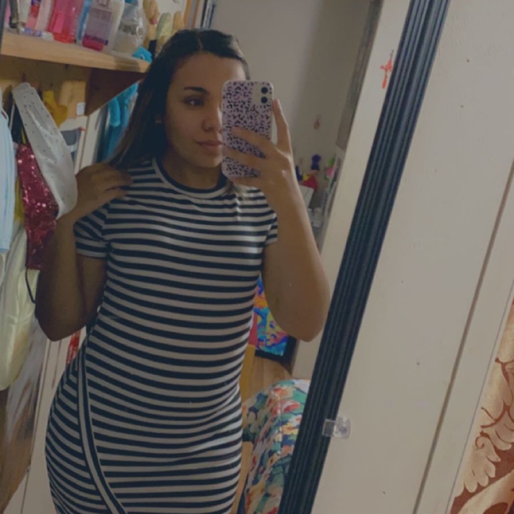 Meet your Posher, Zaida